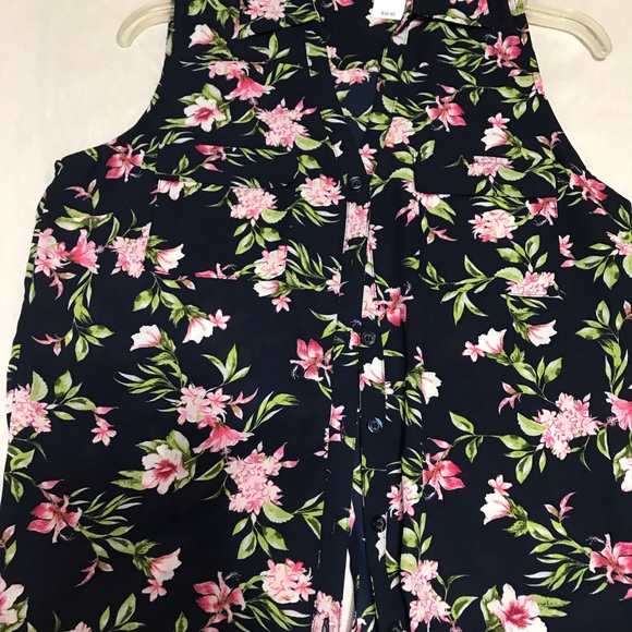 Sleeveless floral print shirt - Picture 3 of 5